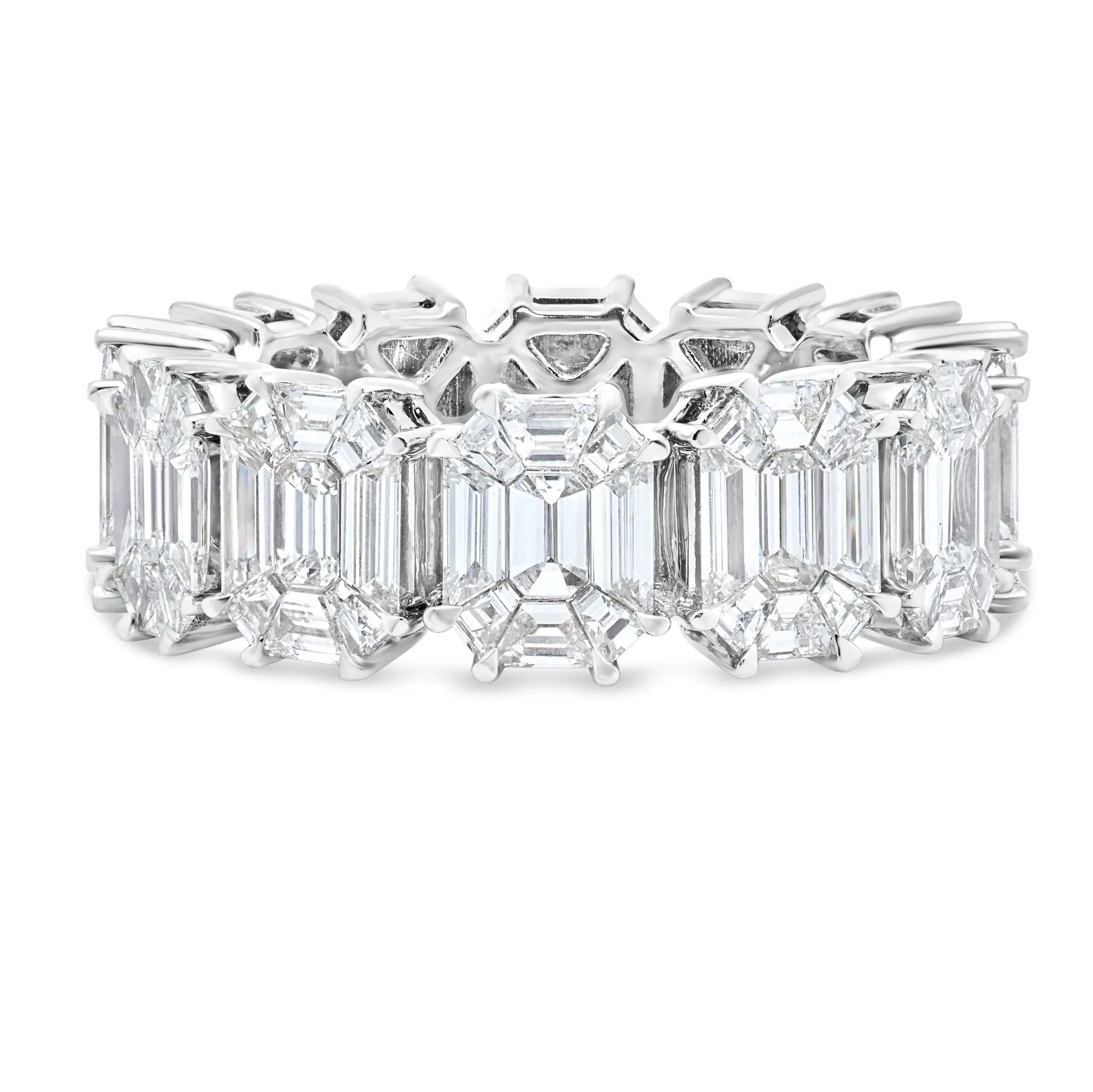 18K White Gold 2.29ct Emerald Diamond Eternity Illusion Band
