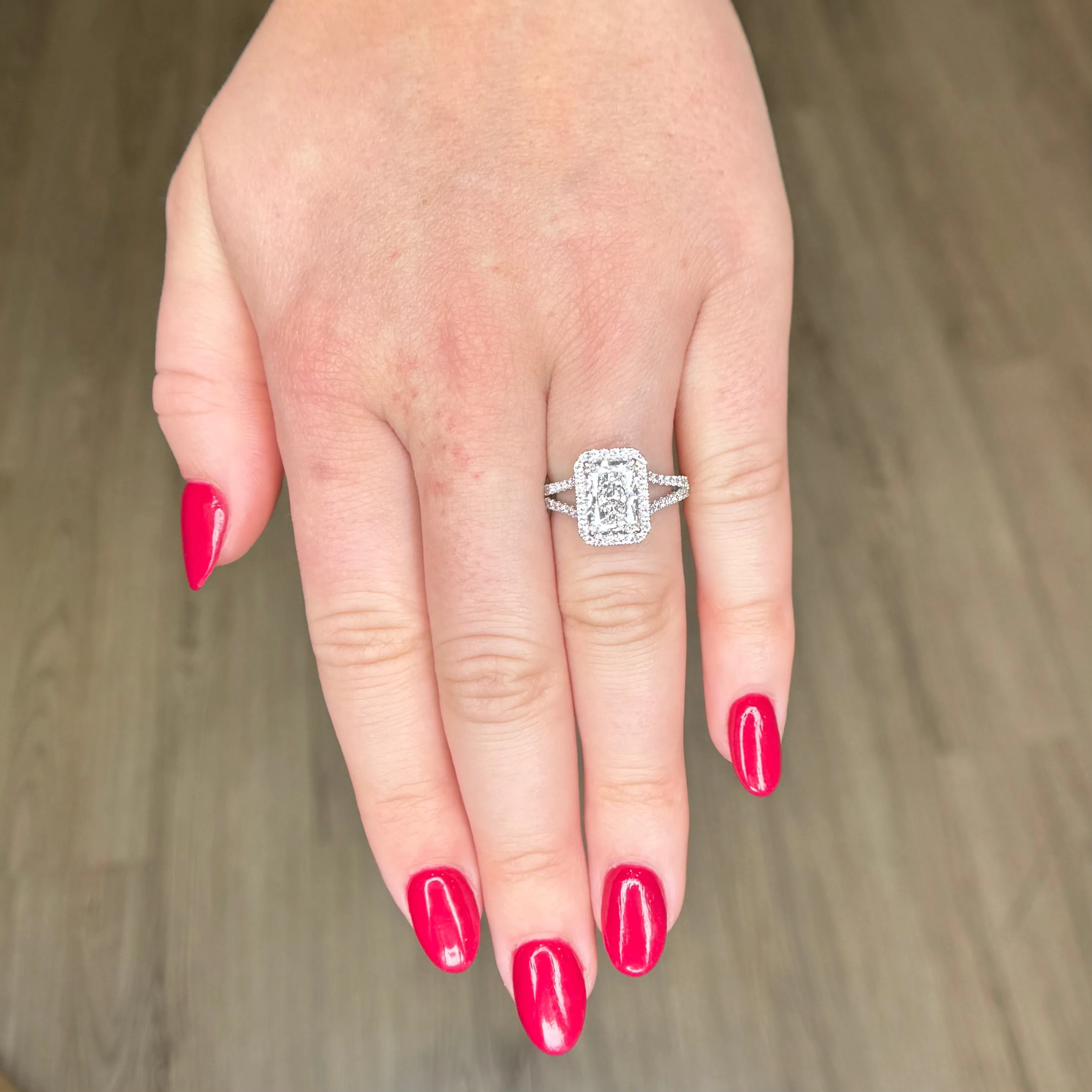 2.20ct Radiant Cut Engagement Ring