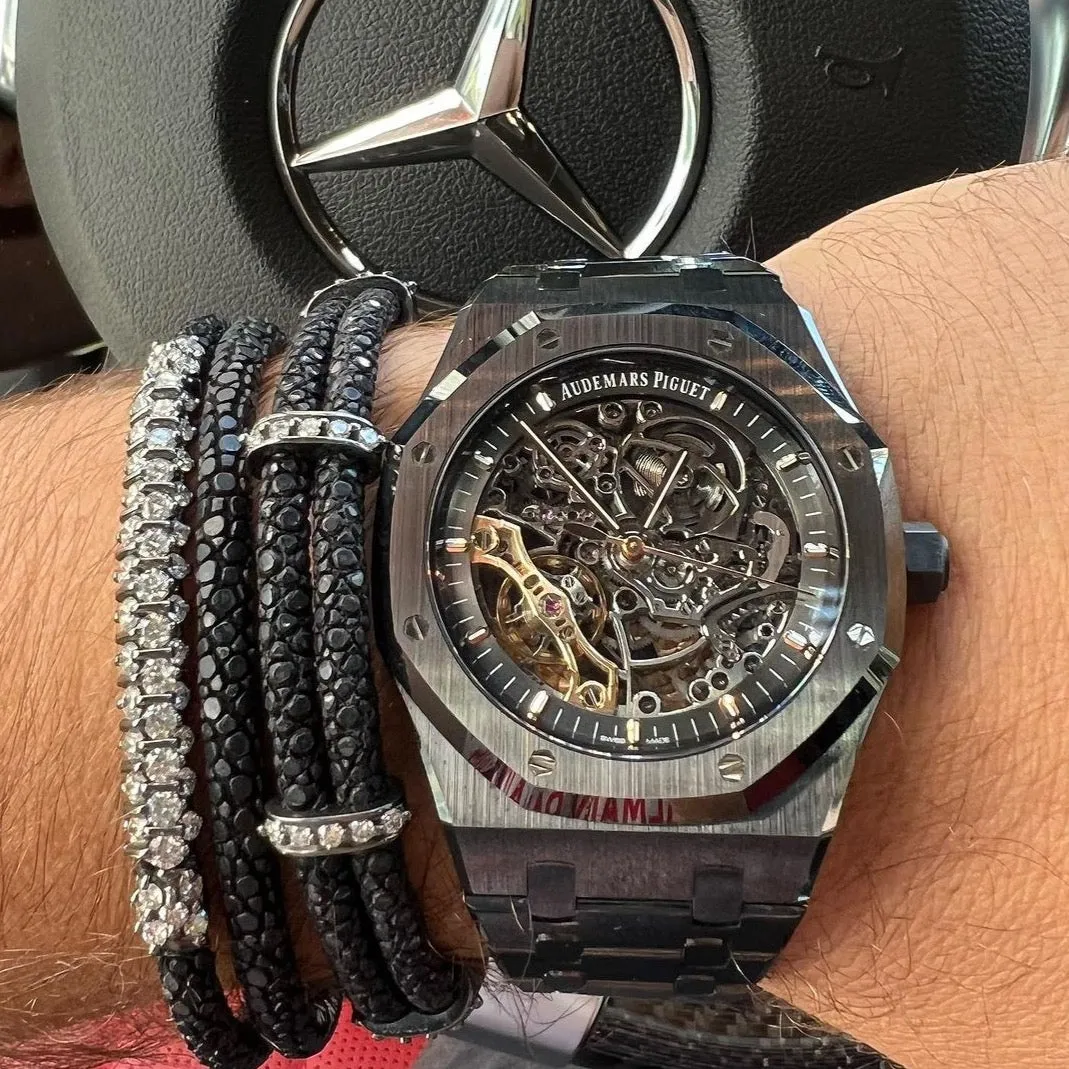 B452 StingHD Black Platinum Plate with Diamonds