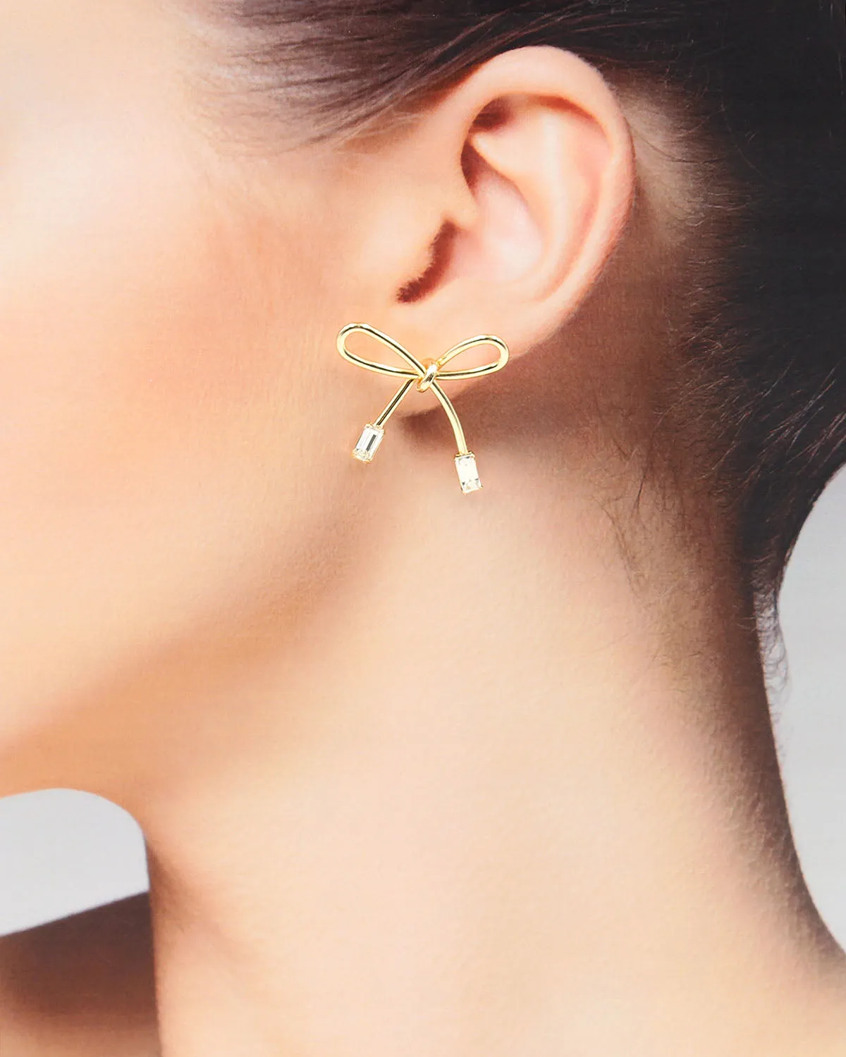 Bow Earrings with Emerald Cut Tip