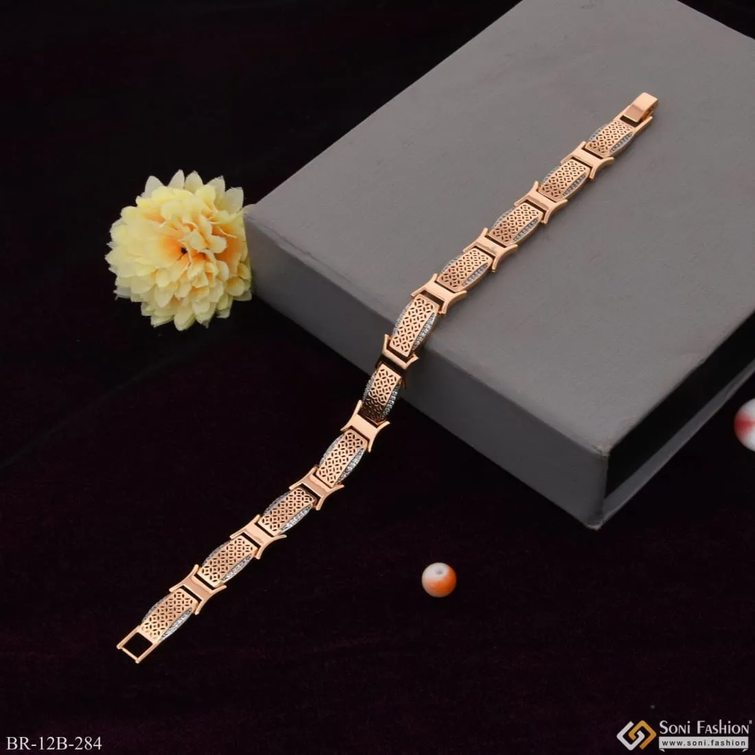 Decorative Design with Diamond Best Quality Rose Gold Bracelet - Style B284