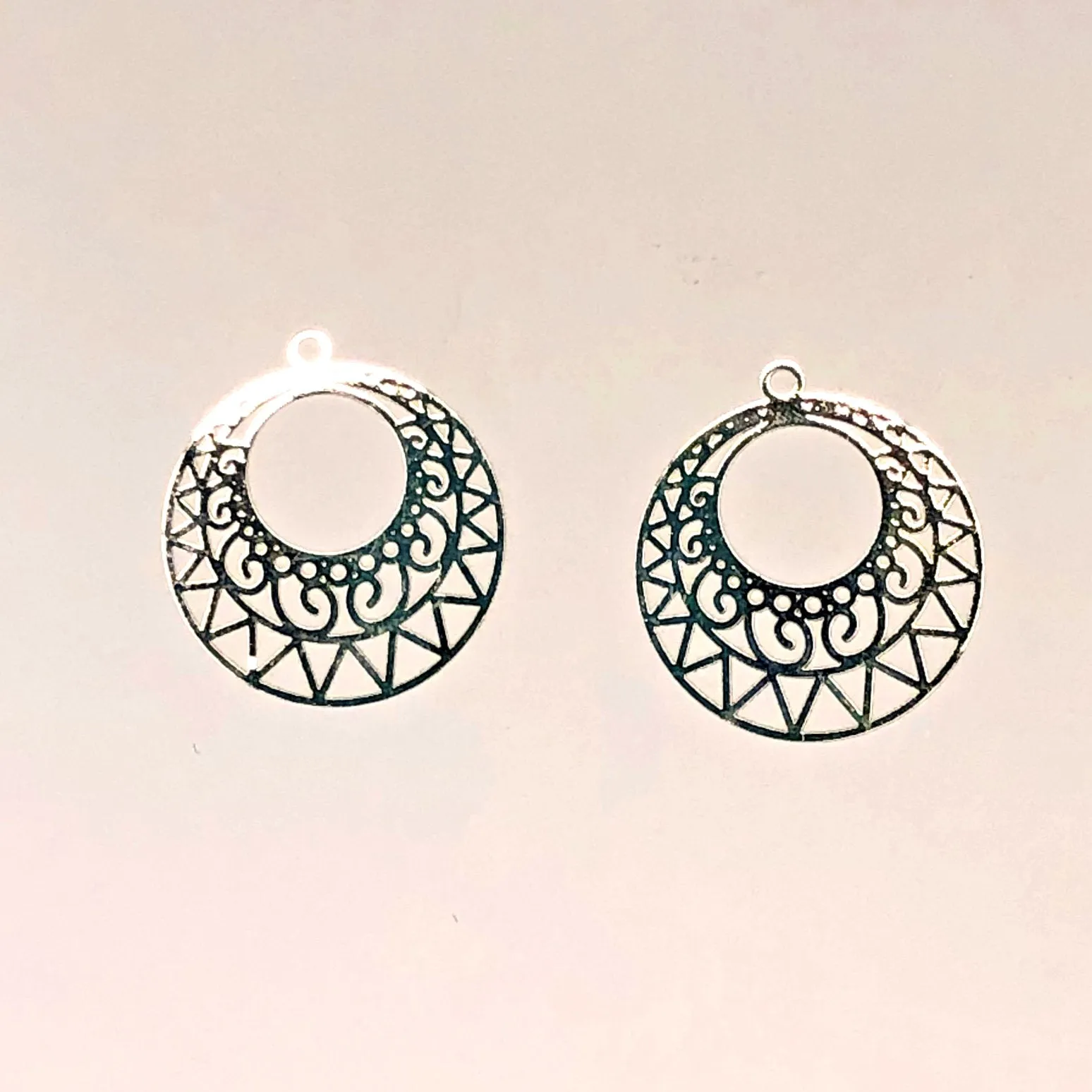 Drop Lazer Lace Silver-Plated Brass Round Filigree Go-Go, 23 x 21 mm - 1 Pair