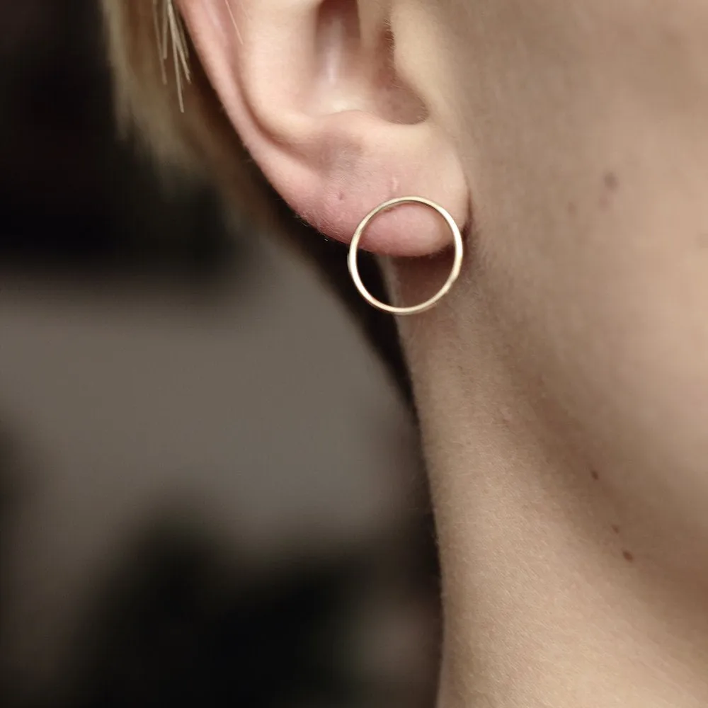 GOLD CIRCLES EARRINGS