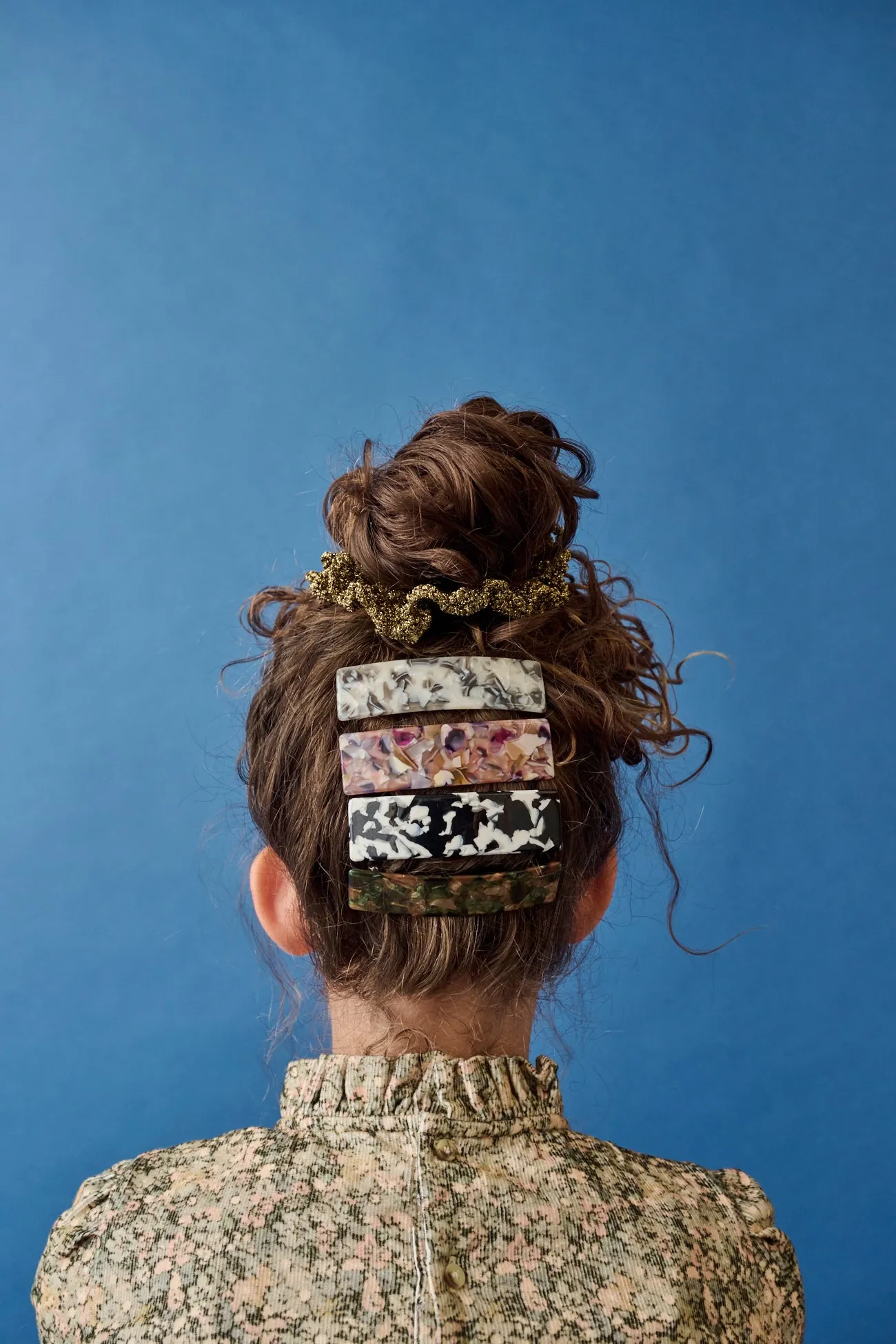 MARBLEIZED BARRETTE