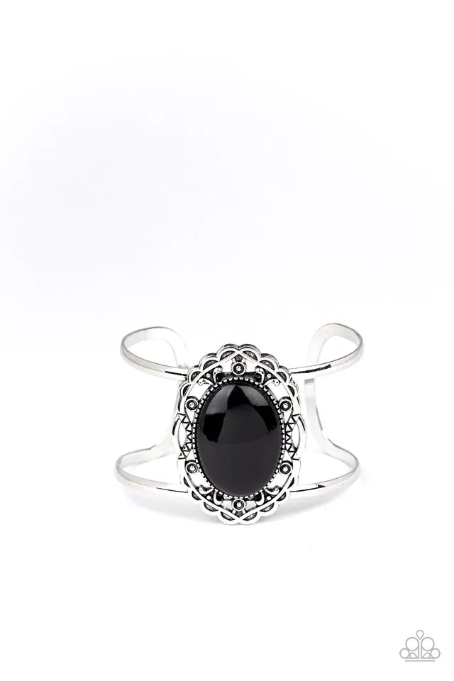 Paparazzi Bracelet ~ Vibrantly Vibrant - Black