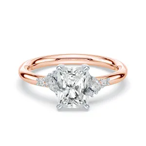 Petite Cluster Ring