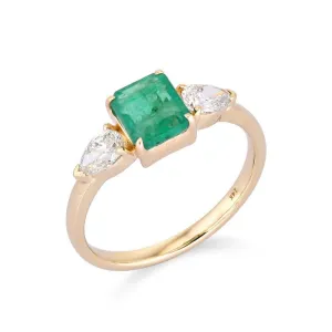 Radiant Emerald Beauty Solitaire Ring