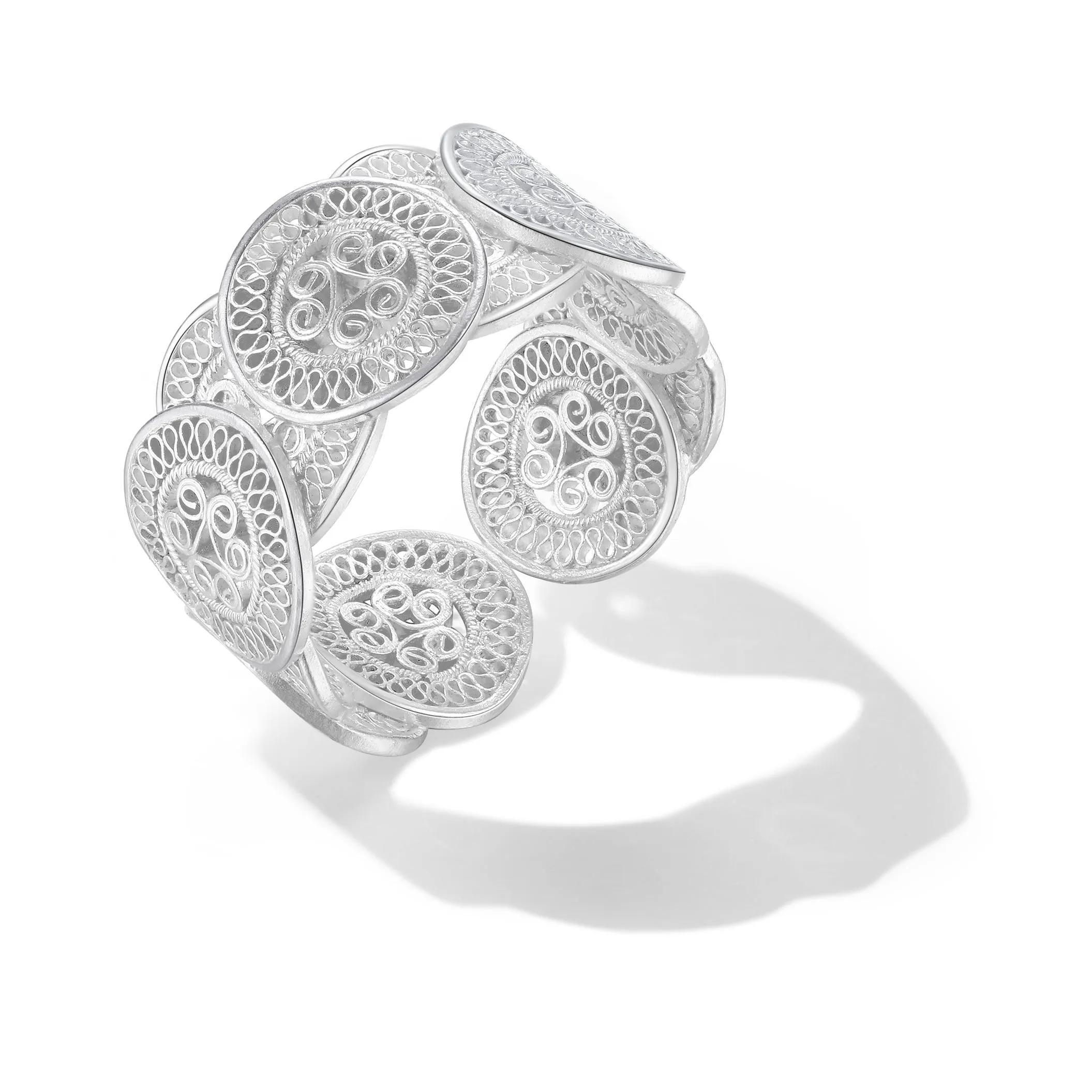 Rhythmic Drum Filigree Ring
