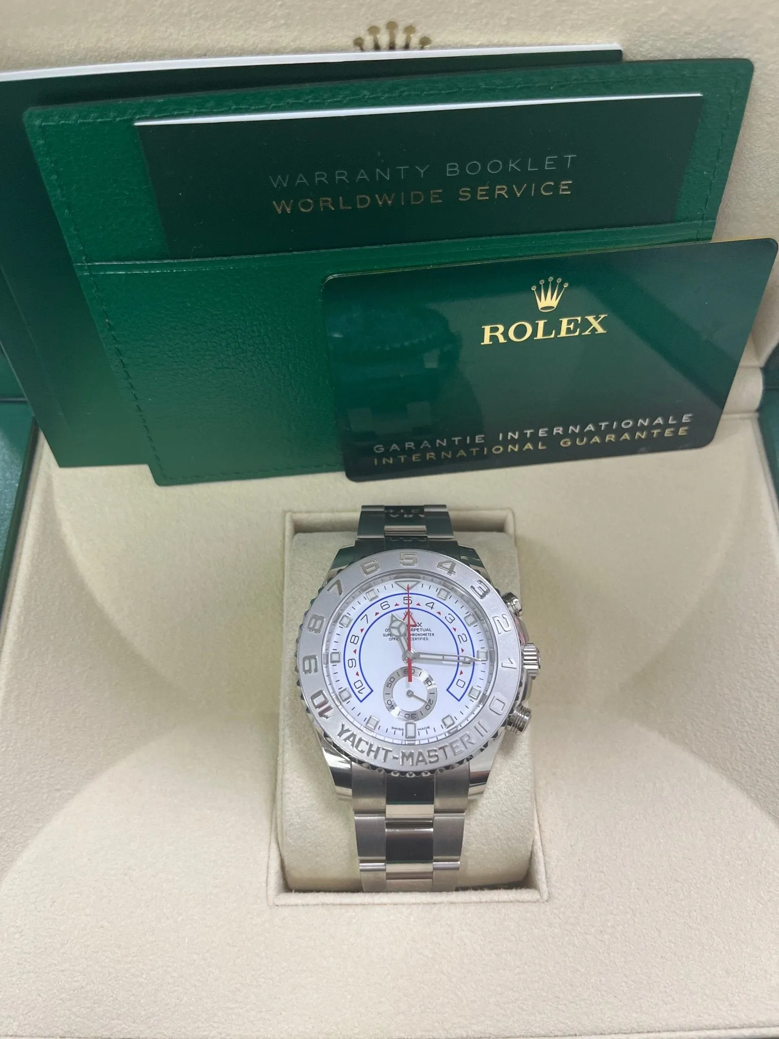 Rolex Yacht-Master II White Gold / White Dial / 44mm Platinum Bezel 116689