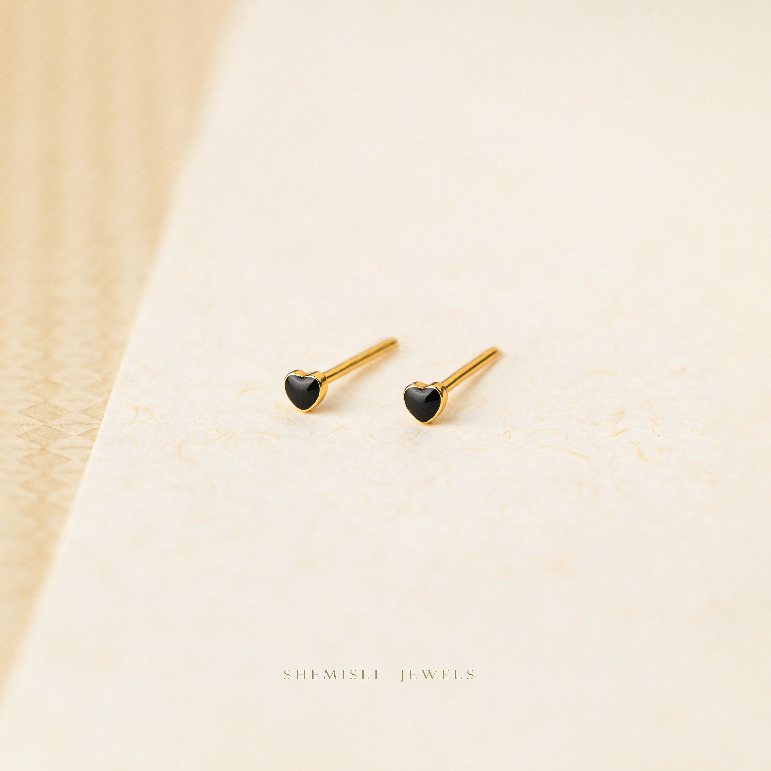Super Tiny Black Enamel Heart Stud, Unisex, Gold, Silver SHEMISLI SS433 Butterfly End, SS434 Screw Ball End (Type A)