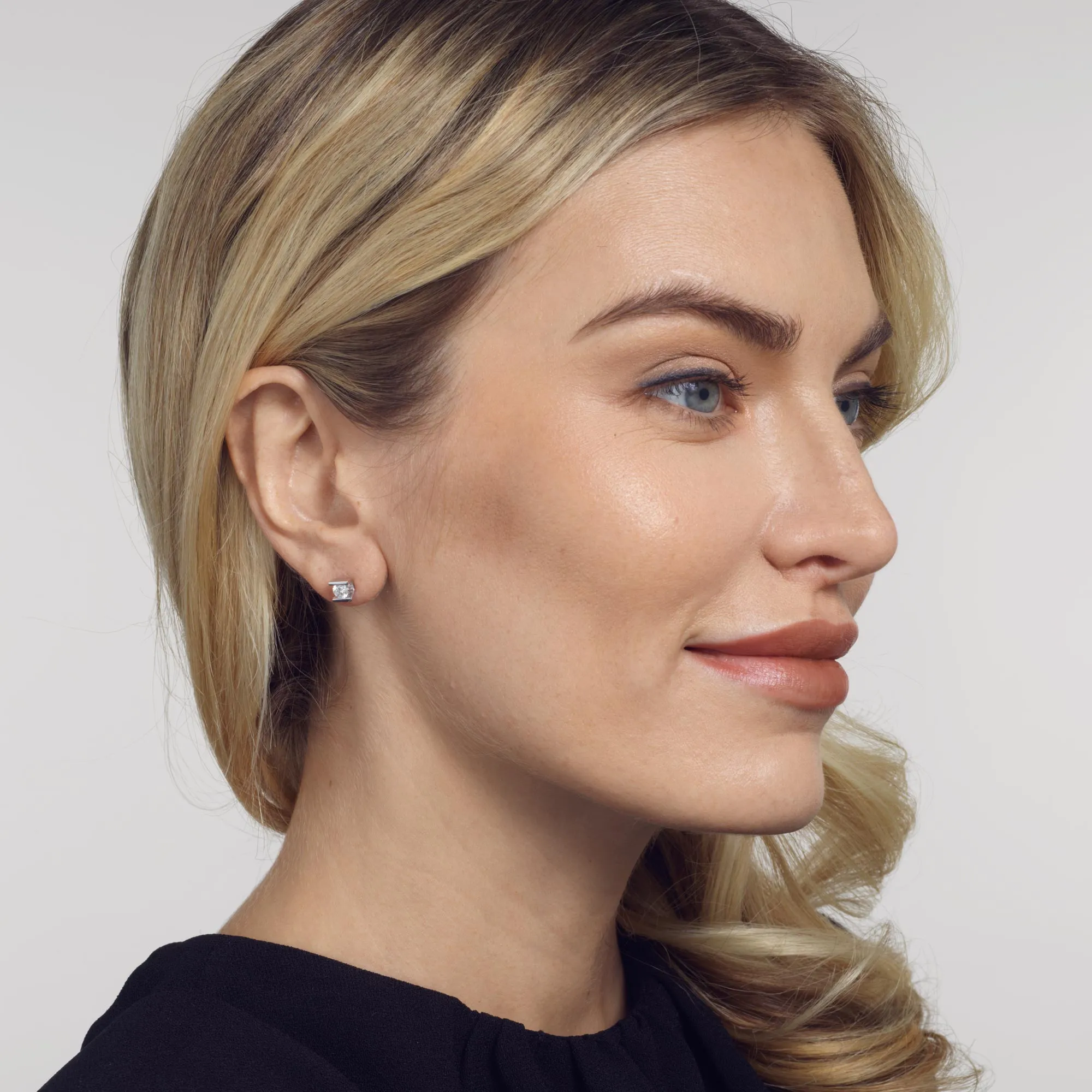 Uturn Diamond Stud Earrings