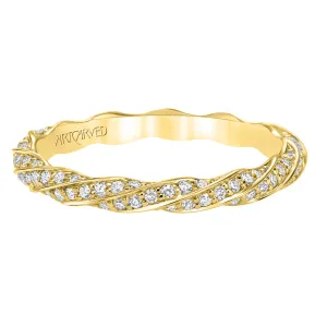 Vintage-Inspired Diamond Twist Wedding Band
